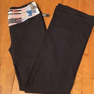 Workout pants